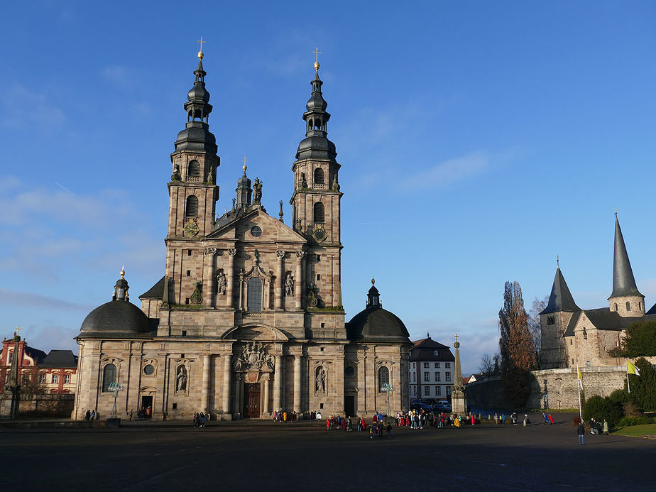 Aussendung der Sternsinger im Hohen Dom zu Fulda (Foto: Karl-Franz Thiede)